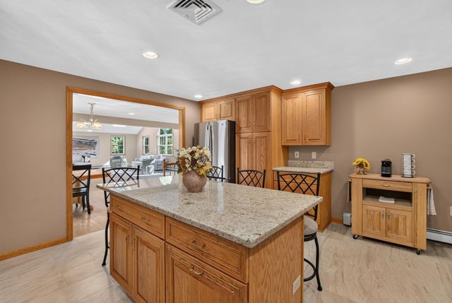 41 Buckingham Drive, Billerica, MA 01821
