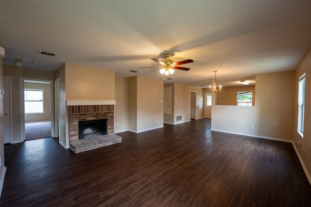 3841 Meredith Lane, Balch Springs, TX 75180
