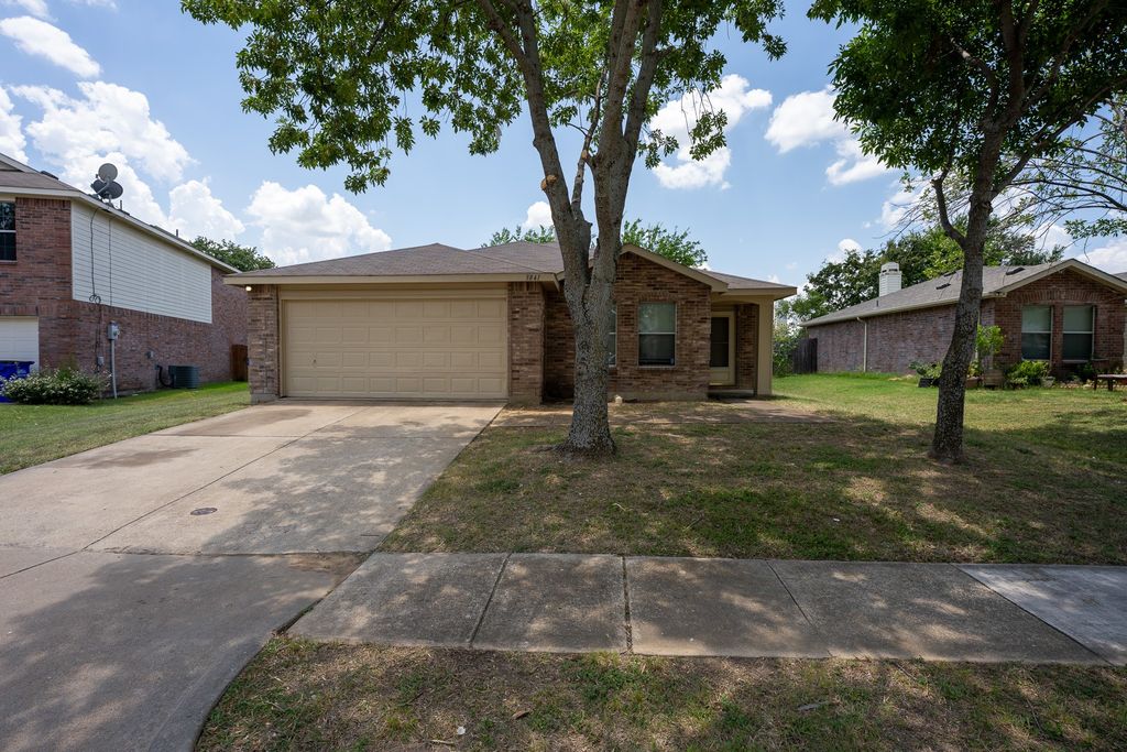 3841 Meredith Lane, Balch Springs, TX 75180