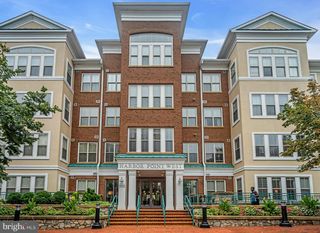 500 BELMONT BAY DR #105 W, Woodbridge, VA 22191