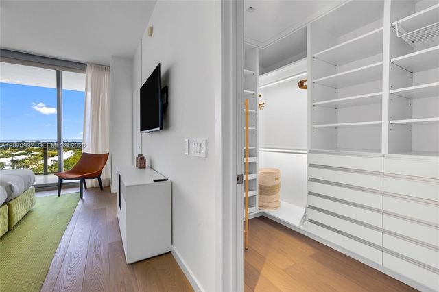 360 Ocean Drive 1102S, Key Biscayne, FL 33149