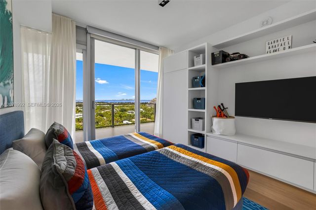 360 Ocean Drive 1102S, Key Biscayne, FL 33149