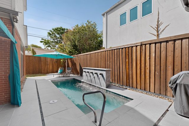 1526 Abrams Road, Dallas, TX 75214