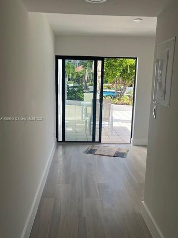 20281 E Country Club Dr CAB16, Aventura, FL 33180