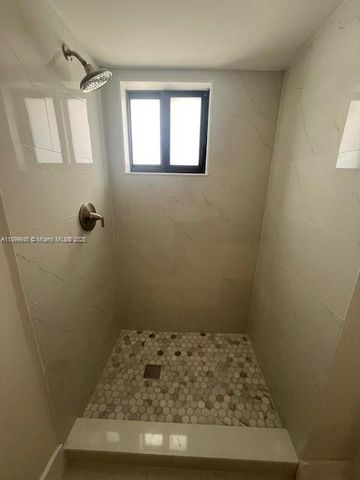 20281 E Country Club Dr CAB16, Aventura, FL 33180