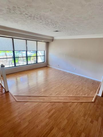 1723 NE 25th Terrace, Jensen Beach, FL 34957