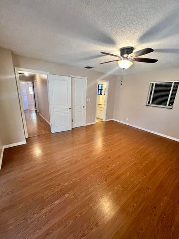 1723 NE 25th Terrace, Jensen Beach, FL 34957