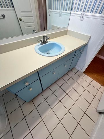 1723 NE 25th Terrace, Jensen Beach, FL 34957