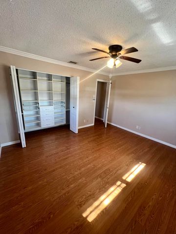 1723 NE 25th Terrace, Jensen Beach, FL 34957