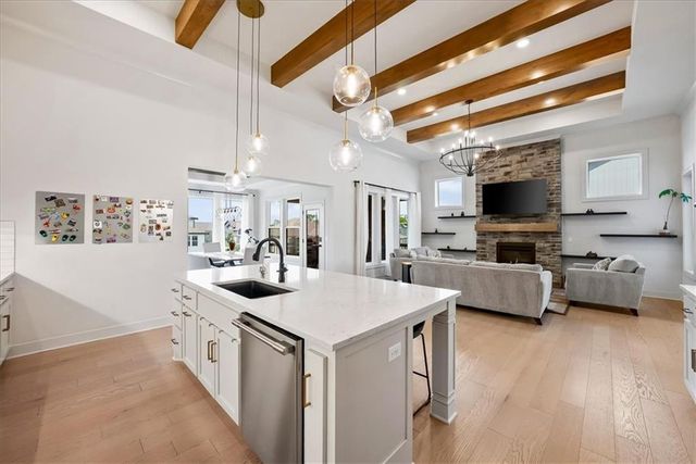 13403 W 181st Terrace, Overland Park, KS 66013