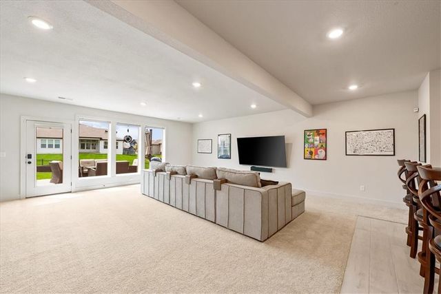 13403 W 181st Terrace, Overland Park, KS 66013