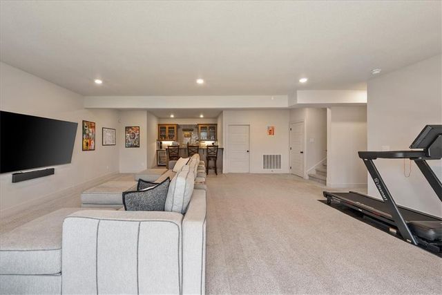 13403 W 181st Terrace, Overland Park, KS 66013