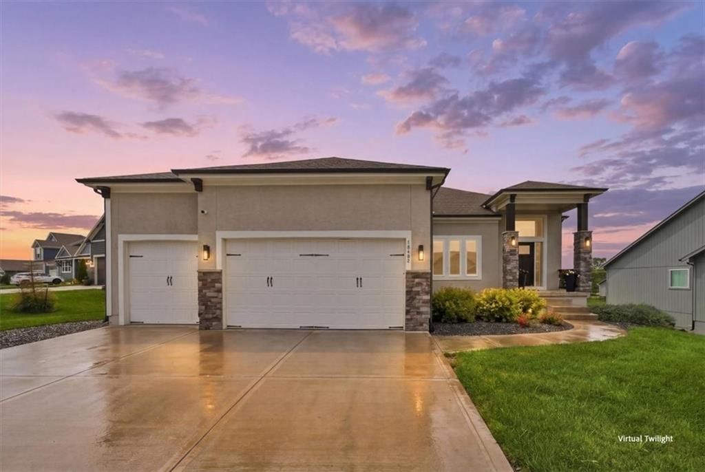 13403 W 181st Terrace, Overland Park, KS 66013