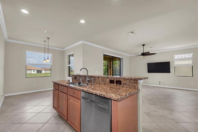 319 WHISPERING PALMS LANE, Bradenton, FL 34212