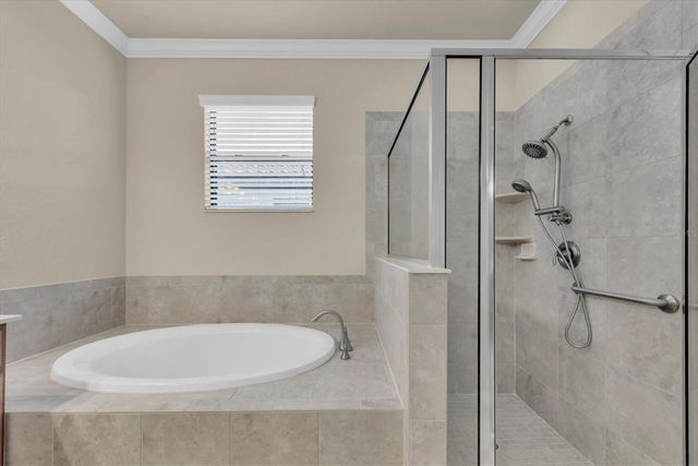 319 WHISPERING PALMS LANE, Bradenton, FL 34212