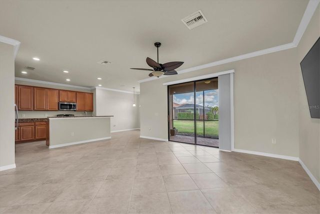 319 WHISPERING PALMS LANE, Bradenton, FL 34212