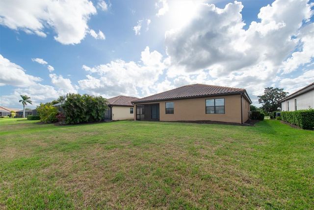 319 WHISPERING PALMS LANE, Bradenton, FL 34212