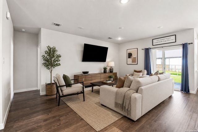 424 Bella Rosa Way, Cibolo, TX 78108