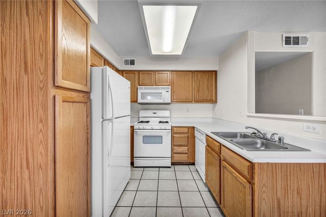 3144 Tarpon Drive 102, Las Vegas, NV 89120