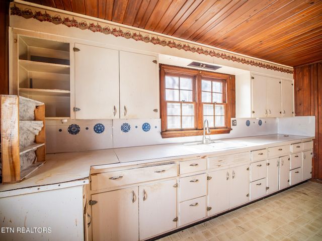 118 Scenic Drive, Sevierville, TN 37862