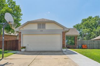 1225 Clover Road, Moore, OK 73160