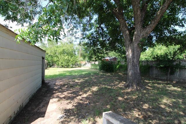1640 HAWES AVENUE, Wichita Falls, TX 76301