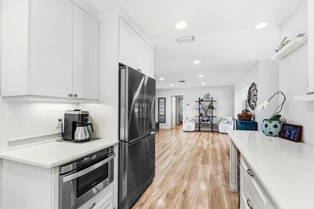 20 NW 11th Street, Delray Beach, FL 33444