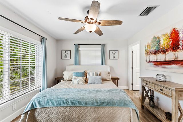 20 NW 11th Street, Delray Beach, FL 33444