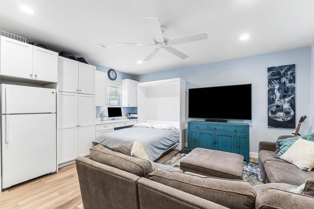 20 NW 11th Street, Delray Beach, FL 33444