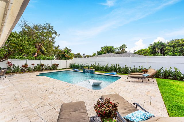 20 NW 11th Street, Delray Beach, FL 33444