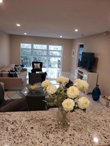 1501 S Ocean Blvd Apt 323, Lauderdale By The Sea, FL 33062
