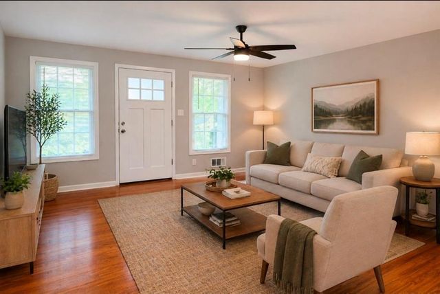 1551 Pine Glen Circle, Decatur, GA 30035