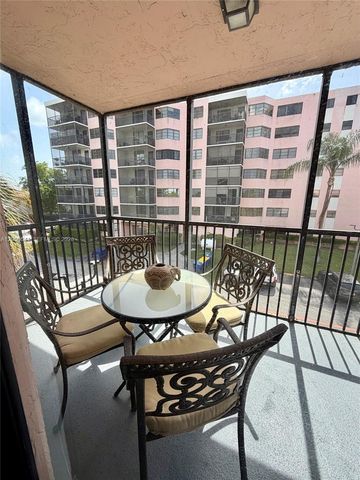 20850 San Simeon Way 3025, Miami, FL 33179