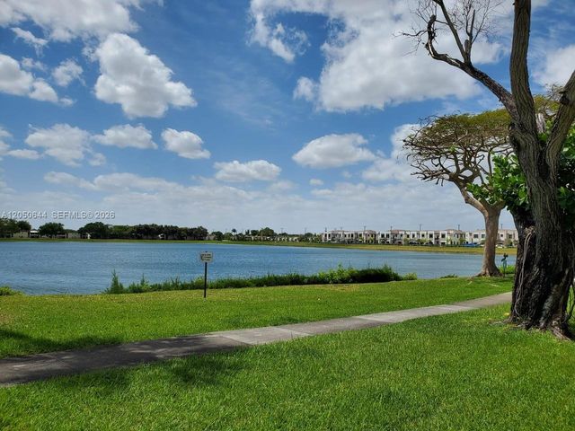 20850 San Simeon Way 3025, Miami, FL 33179