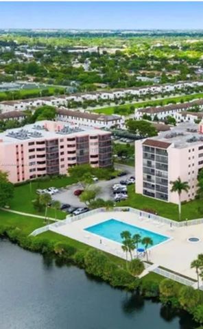 20850 San Simeon Way 3025, Miami, FL 33179