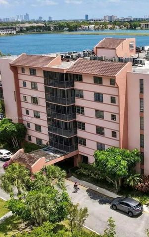 20850 San Simeon Way 3025, Miami, FL 33179