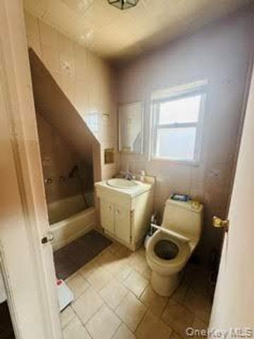 9404 157th Avenue, Howard Beach, NY 11414