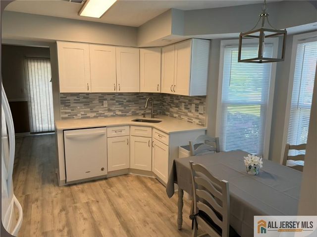 75 Wooten Court 75, East Brunswick, NJ 08816