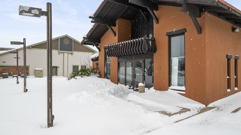 719 W Main Street, Gaylord, MI 49735