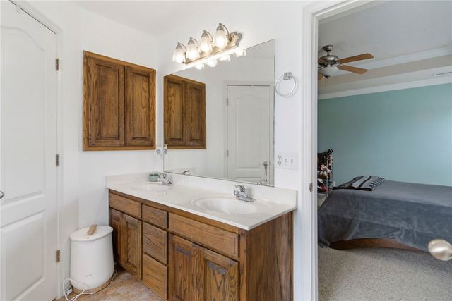 194 Hailey Drive, Centerton, AR 72719