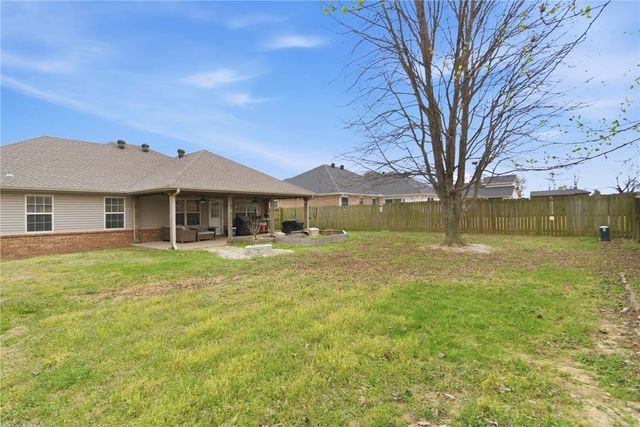 194 Hailey Drive, Centerton, AR 72719