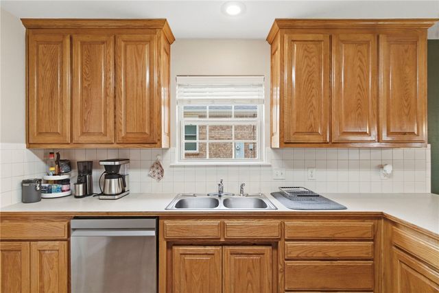 194 Hailey Drive, Centerton, AR 72719