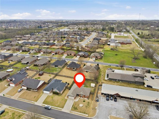 194 Hailey Drive, Centerton, AR 72719