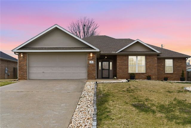 194 Hailey Drive, Centerton, AR 72719