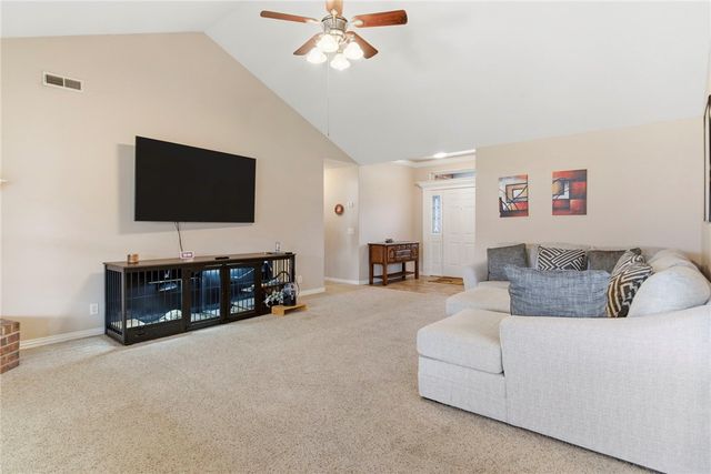 194 Hailey Drive, Centerton, AR 72719