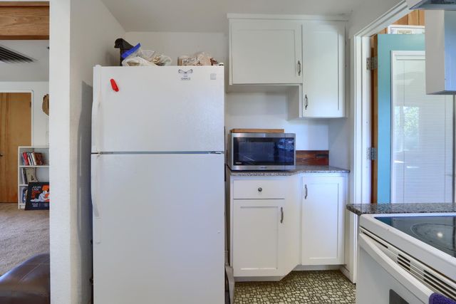 42997 E Mountain View Lane, Oakhurst, CA 93644