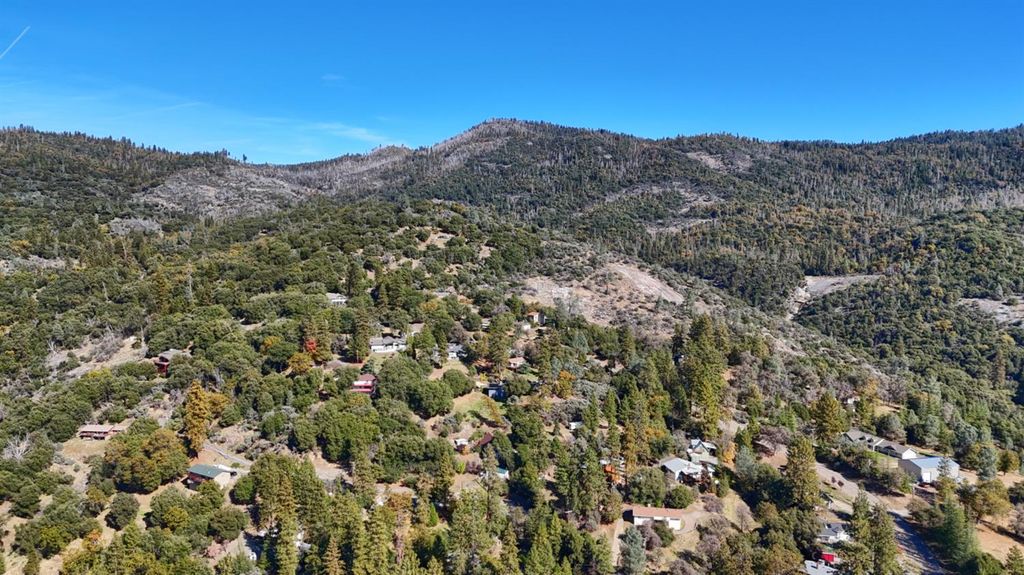 Image 48 of property listing at 42997 E Mountain View Lane, Oakhurst, CA 93644