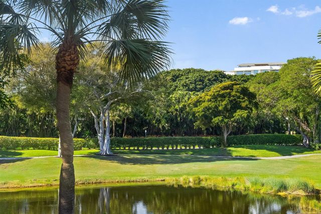 422 Addison Park Lane, Boca Raton, FL 33432