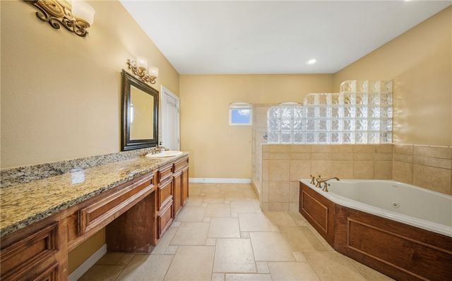 6001 King Trail, Corpus Christi, TX 78414