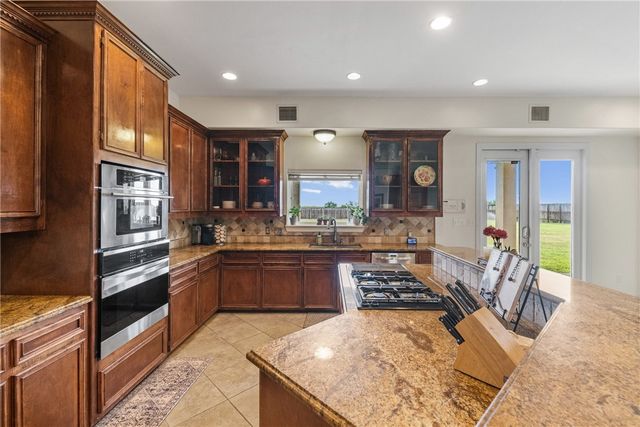 6001 King Trail, Corpus Christi, TX 78414